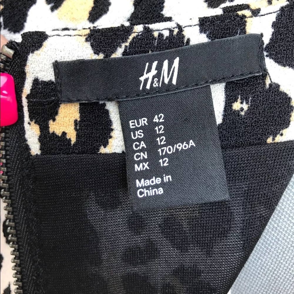 CUTE H&M DRESS - Picture 6 of 7